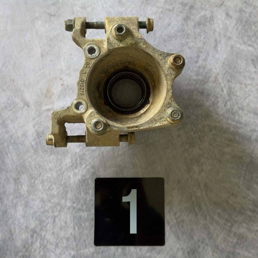 [Used] Rear Right Knuckle with Bearing Spindle fits Polaris RZR 1000